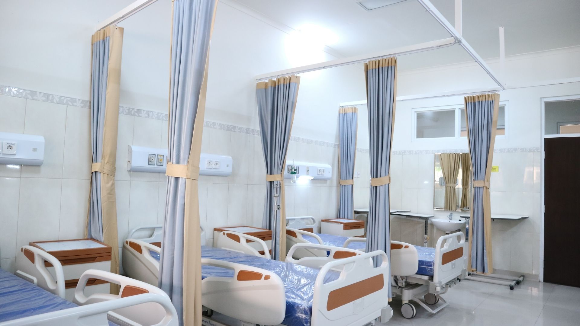 Patient receiving healthcare support